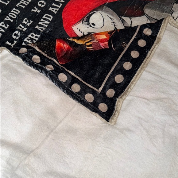 Brand New HUGE Nightmare Before Christmas Blanket 60”X80” - Picture 8 of 8